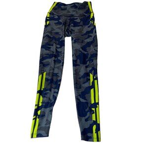 With Wear It To Heart Camo Leggings With Neon Stripes woman’s size small